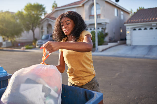 Best Garage Cleanout Services  in San Leandro, CA